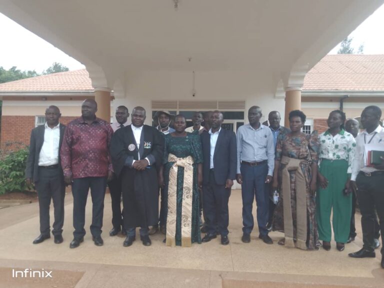 SOMBRE TAKEOVER: Sarah Sambya takes oath as acting LC5 Chairperson for Kamuli District following Kuwembula’s passing